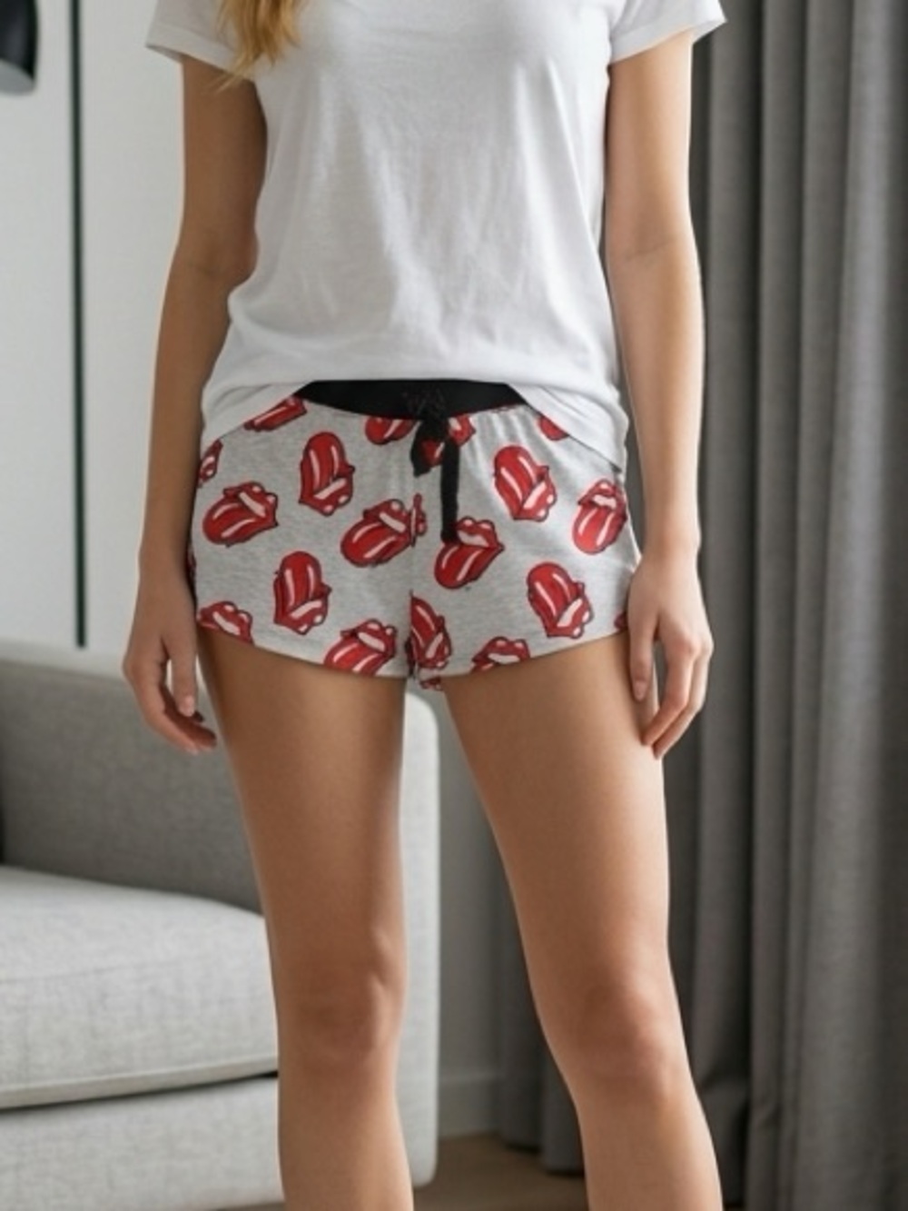 EUC Red and Black Shorts with Bold Design Sz 8